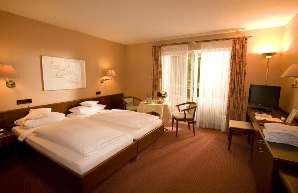 Art-Hotel Am Park Badenweiler Esterno foto